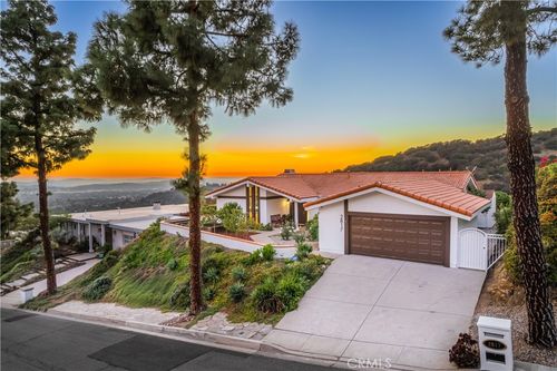 2817 N Mountain Ave, Claremont, CA, 91711-1550 | Card Image