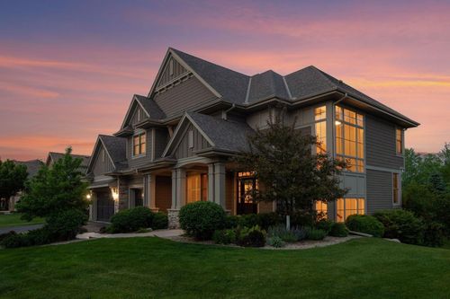 3667 Lerive Way, Chaska, MN, 55318-4611 | Card Image