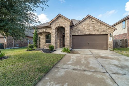2722 Kaman Ln, Pearland, TX, 77581-3560 | Card Image