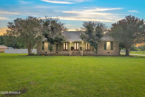 14337 Saint Elmo Rd, Erath, LA, 70533-5802 | Card Image