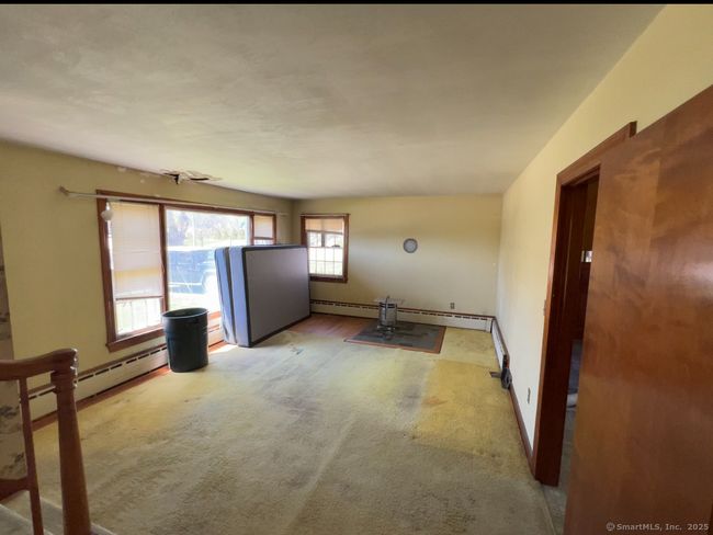 129 Asher Ave, House other with 3 bedrooms, 2 bathrooms and 4 parking in Pawcatuck CT | Image 5