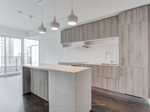 2010-5 Soudan Ave, Toronto, ON, M4S0B1 | Card Image