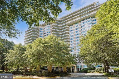 apt-709-5600 Wisconsin Ave, CHEVY CHASE, MD, 20815-4410 | Card Image