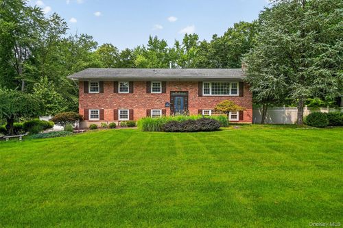 12 Little Brook Lane, Clarkstown, NY, 10956 | Card Image