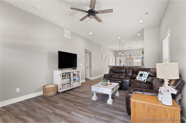 17 Old Capital Rdg Ne, Home with 3 bedrooms, 2 bathrooms and null parking in Corydon IN | Image 5