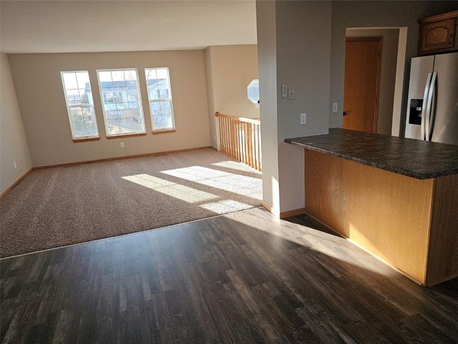 203 Maxwell Dr Sw, House other with 3 bedrooms, 3 bathrooms and null parking in Shellsburg IA | Image 4