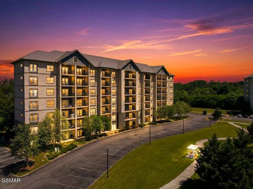 5301-124 Plaza Drive, Pigeon Forge, TN, 37863 | Card Image
