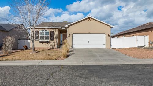 593 Sinatra Way, Grand Junction, CO, 81501-6925 | Card Image