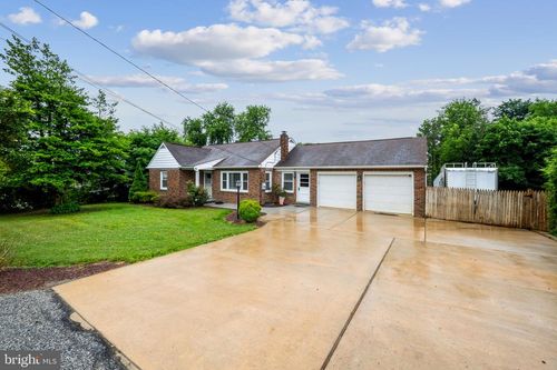 21618 York Rd, FREELAND, MD, 21053-9673 | Card Image