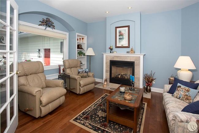 Gas Fireplace (propane) | Image 18