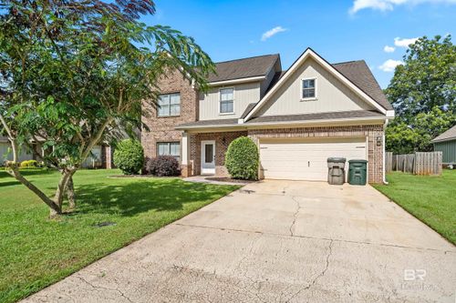 8813 Bainbridge Dr, Daphne, AL, 36526-8331 | Card Image