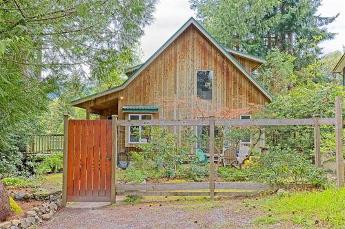 110 Village Terr, Salt Spring, BC, V8K2V2 | Card Image