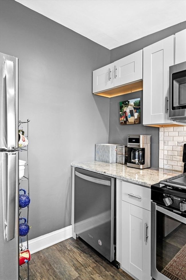 APT-1 - 67 N End Blvd, Condo with 2 bedrooms, 1 bathrooms and 2 parking in Salisbury MA | Image 8