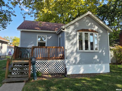 1216 9th Ave S, Clinton, IA, 52732-6264 | Card Image