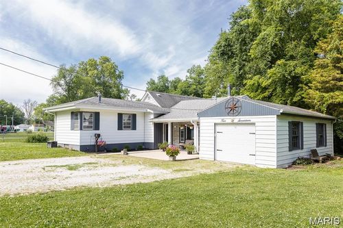 417 N John St, Mascoutah, IL, 62258-1512 | Card Image