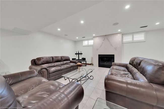 117 Christopher Dr, House other with 4 bedrooms, 5 bathrooms and 6 parking in Hamilton ON | Image 30