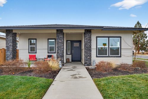 559 Nw Rimrock Ct, Redmond, OR, 97756-2087 | Card Image