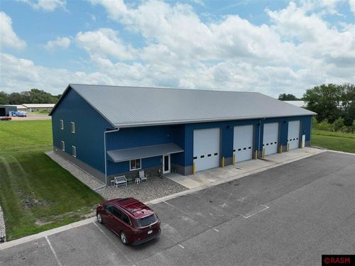 1072 S Victory Dr, Mankato, MN, 56001-5306 | Card Image