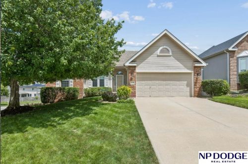 17278 Pine Street, Omaha, NE, 68130 | Card Image