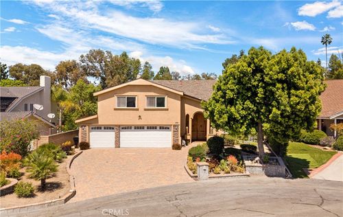 370 S Yorkshire, Anaheim, CA, 92808 | Card Image