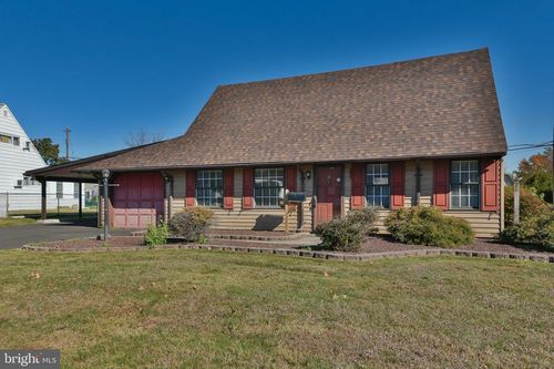 14 Cleft Rock Rd, LEVITTOWN, PA, 19057-1404 | Card Image