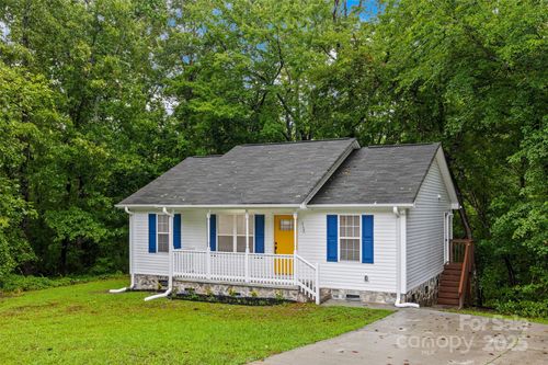 117 Sir Lancelot Ln, Kings Mountain, NC, 28086-9145 | Card Image