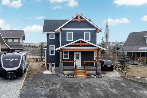 216 Cottageclub Crescent, Rural Rocky View County, AB, T4C1B1 | Card Image