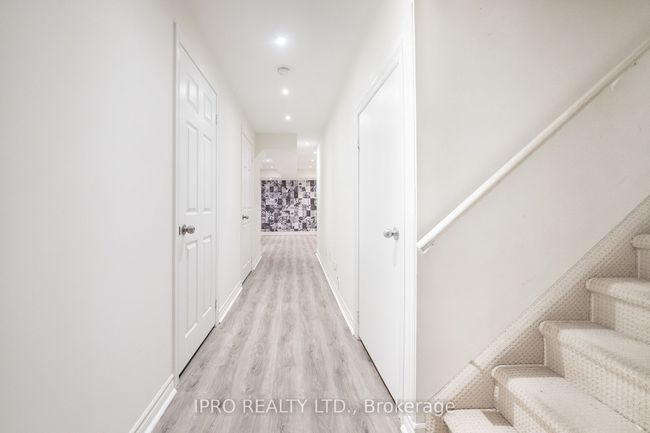 470 Savoline Blvd, House attached with 4 bedrooms, 3 bathrooms and 2 parking in Milton ON | Image 37