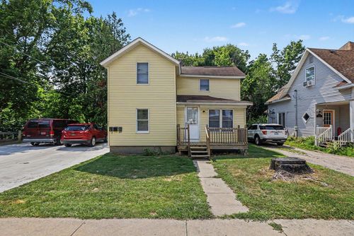 725 N Lake St, Cadillac, MI, 49601-1886 | Card Image
