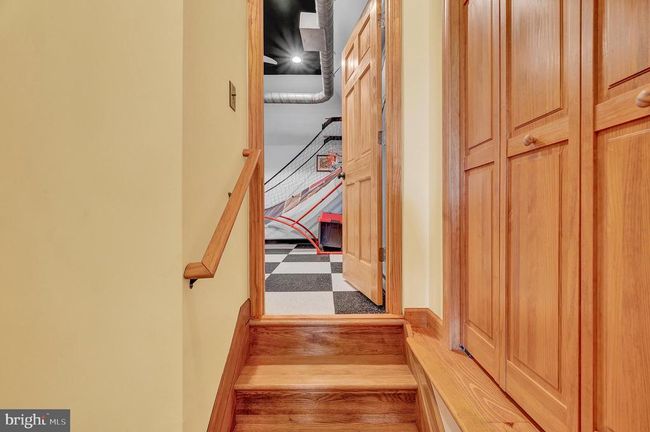 1058 Marsh Hawk Way, House other with 4 bedrooms, 4 bathrooms and null parking in Shepherdstown WV | Image 43