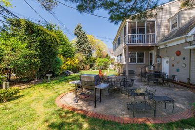 Oversized Patio | Image 3