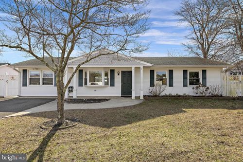 5 Fresno St, Barnegat, NJ, 08005-2509 | Card Image