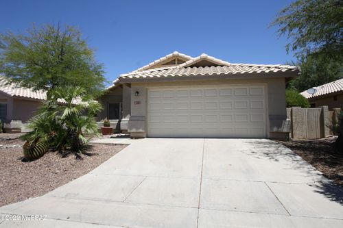 2072 W Double Eagle Dr, Tucson, AZ, 85737-8757 | Card Image
