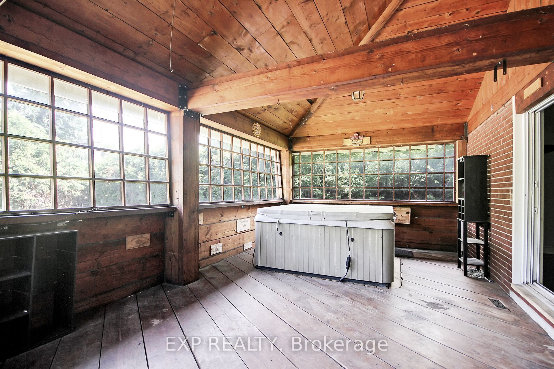 Residential Lease in Parkway Park - Queensway Terrace S and Area 5