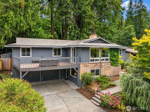 4255 135th Pl Se, Bellevue, WA, 98006-1319 | Card Image
