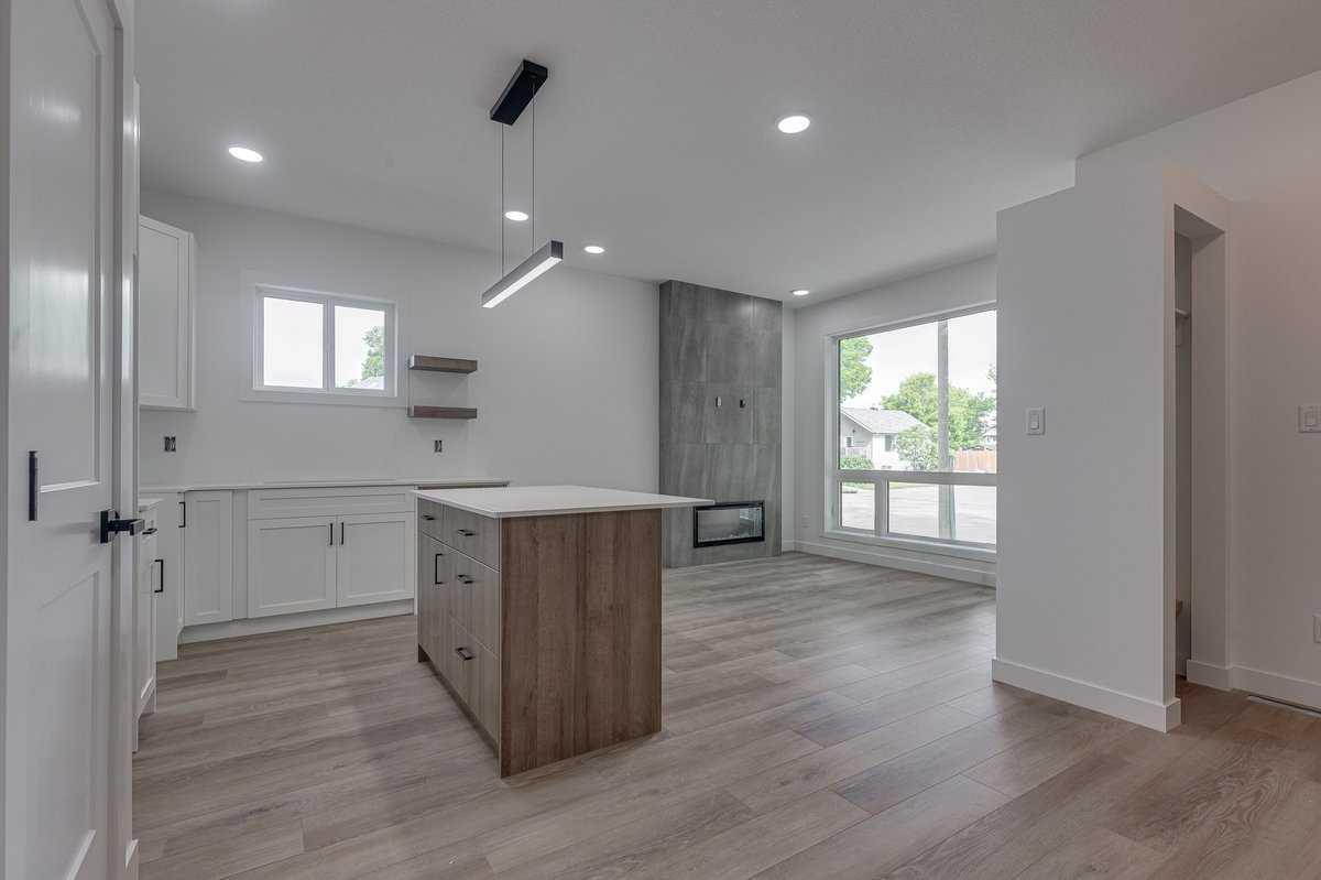 Residential in Lacombe 5