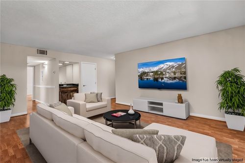23675 Park Capri, Calabasas, CA, 91302 | Card Image