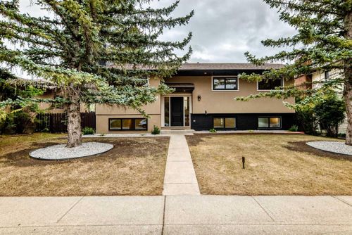 307 Silverthorn Way Nw, Calgary, AB, T3B4E8 | Card Image