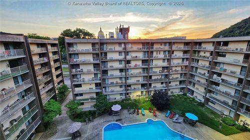 727-2106 Kanawha Blvd E, Charleston, WV, 25311-2271 | Card Image