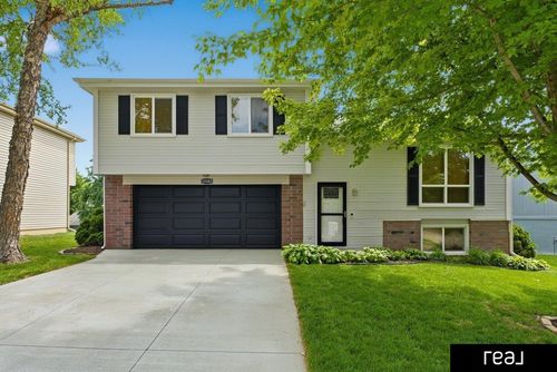 15303 Spencer St, Omaha, NE, 68116-8111 | Card Image