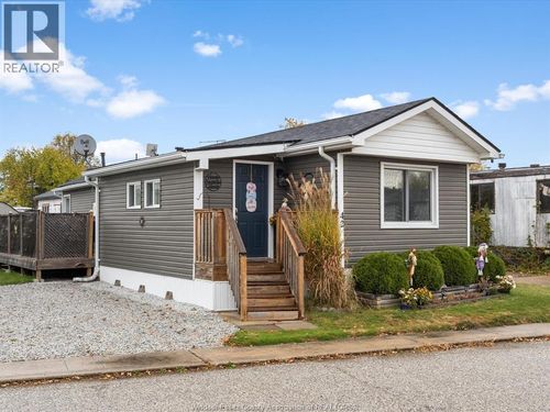 42 Wilder Dr N, Windsor, ON, N8N2S2 | Card Image