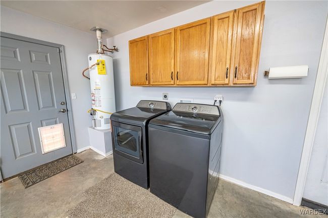 Laundry | Image 24