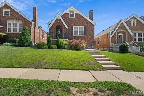 5444 Tholozan Ave, Saint Louis, MO, 63109-1613 | Card Image