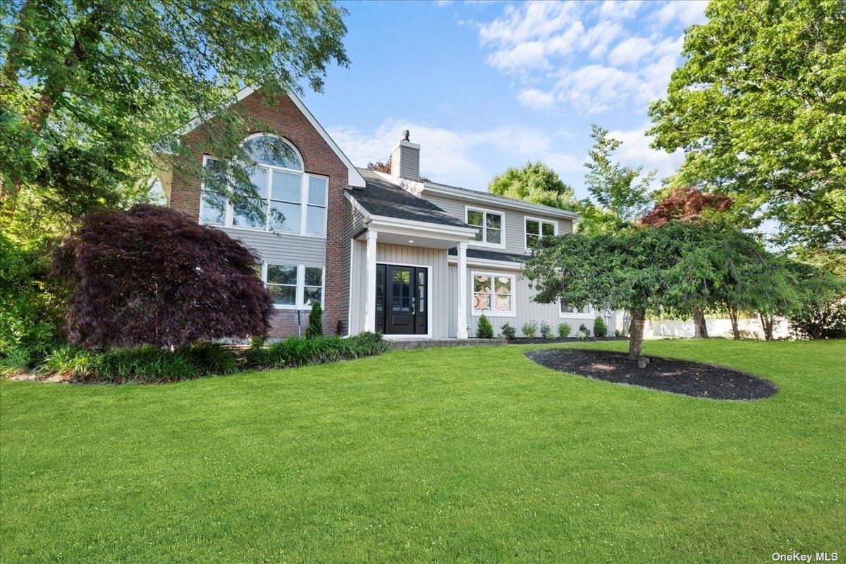Buckingham Ln, Bohemia, NY 11716