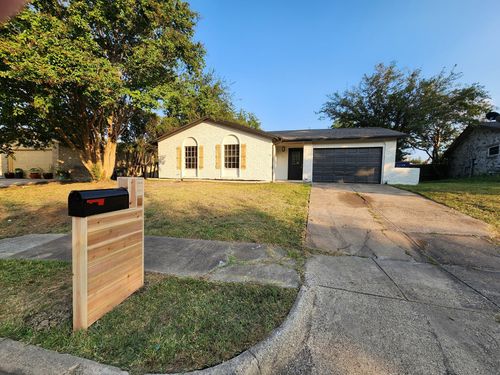 1414 Dove Dr, Garland, TX, 75040-8202 | Card Image