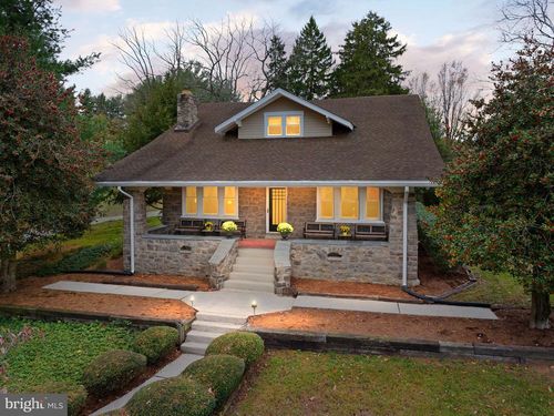 490 S Old Middletown Rd, MEDIA, PA, 19063-4833 | Card Image