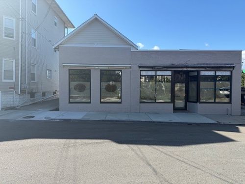 143 Ridge St, Providence, RI, 02909-1524 | Card Image