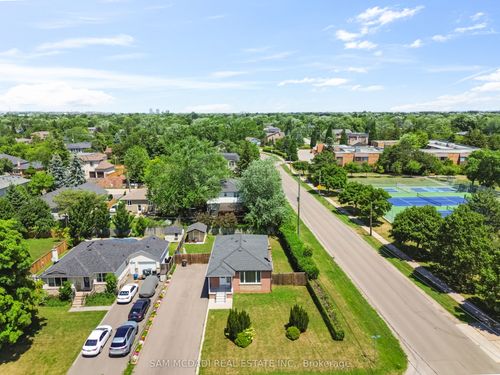 upper-544 Sandmere Pl, Oakville, ON, L6L4G4 | Card Image