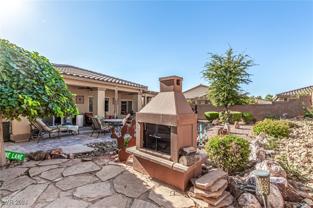 Semifonte Dr, Pahrump, NV 89061