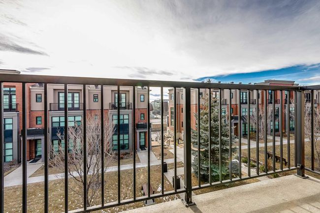 404 Aspen Meadows Hill Sw, Townhouse with 3 bedrooms, 4 bathrooms and 2 parking in Calgary AB | Image 34